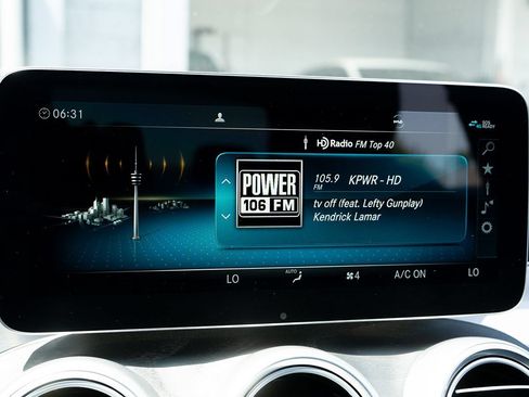 Used 2021 Mercedes-Benz C 300 Sedan image 27