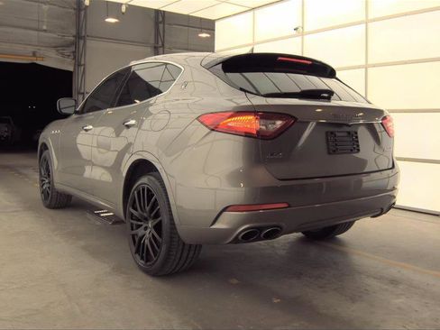 Used 2019 Maserati Levante 3.0L image 9