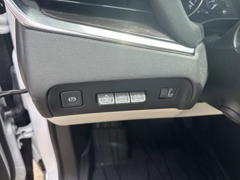 Used 2022 Buick Enclave Premium w/ Surround and Sites Package image 20