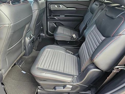 New 2026 Ford Explorer ST-Line w/ ST-Line Street Pack image 16