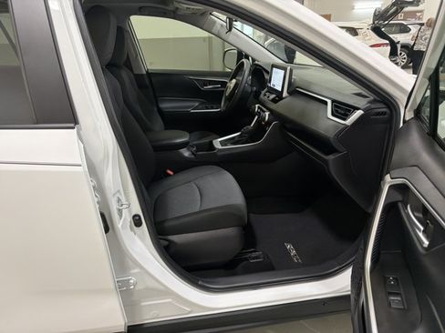 Used 2024 Toyota RAV4 XLE w/ Convenience Package FWD image 36
