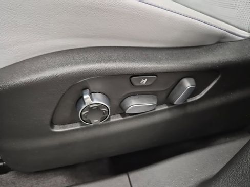 Used 2024 Cadillac XT4 Sport image 25