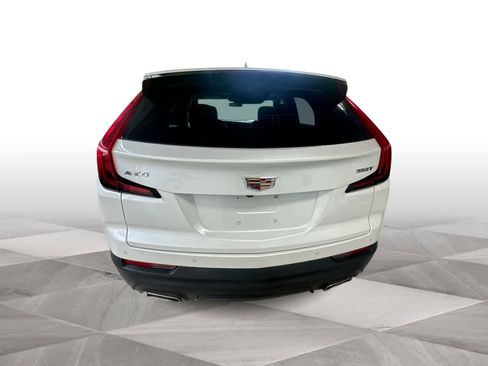 Used 2023 Cadillac XT4 Luxury FWD image 7