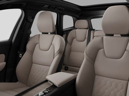 New 2026 Volvo XC60 B5 Plus w/ Protection Package Premier image 9