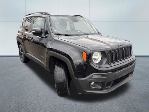 Used 2018 Jeep Renegade Altitude image 5