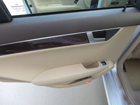 Used 2013 Mercedes-Benz C 250 Sport image 46