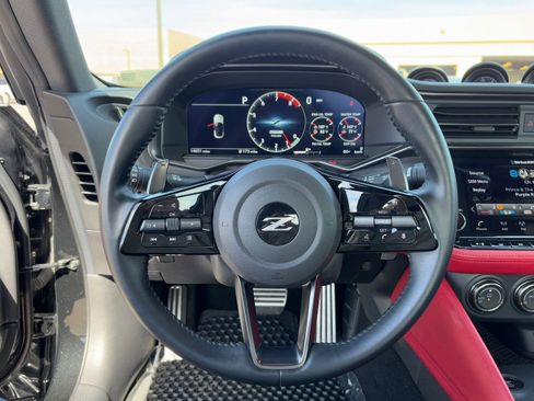 Certified 2024 Nissan Z Performance w/ Floor Mat Package image 17