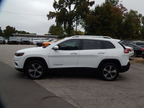 Used 2020 Jeep Cherokee Limited AWD/4WD image 4