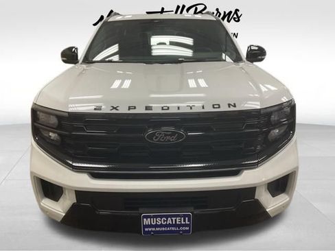 New 2026 Ford Expedition Max Platinum AWD/4WD image 2