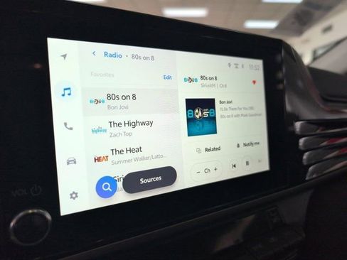 Used 2025 Toyota Camry LE image 15