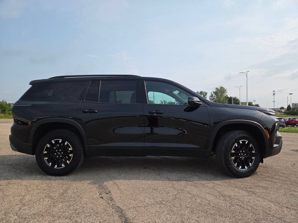 Used 2024 Chevrolet Traverse Z71 w/ LPO, Floor Liner Package AWD/4WD image 25