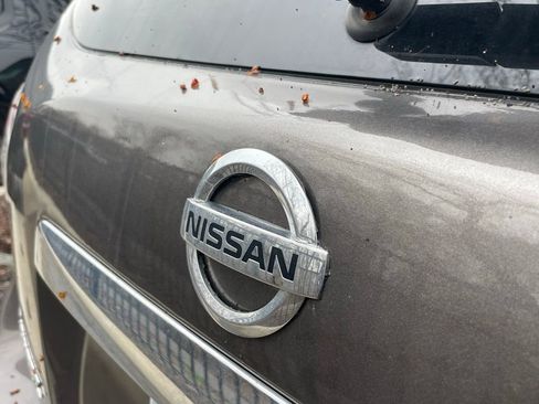 Used 2015 Nissan Pathfinder SV image 9