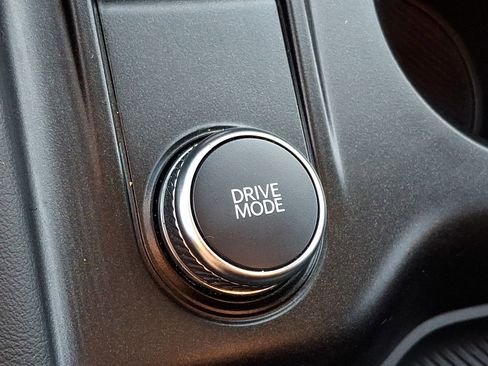 Certified 2025 Ford Explorer ST-Line w/ ST-Line Street Pack image 23