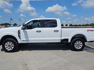 Used 2024 Ford F250 XLT w/ FX4 Off-Road Package AWD/4WD video 4