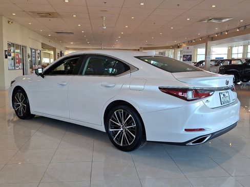 Used 2023 Lexus ES 350 w/ Premium Package image 5