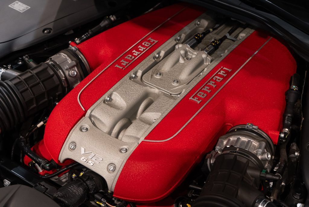 Certified 2023 Ferrari 812 GTS RWD image 19
