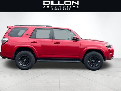 Used 2021 Toyota 4Runner TRD Off-Road Premium w/ Moonroof Package AWD/4WD image 3