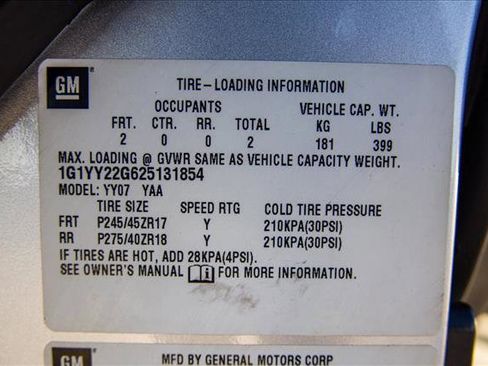 Used 2002 Chevrolet Corvette Coupe w/ Preferred Equipment Group2 image 21