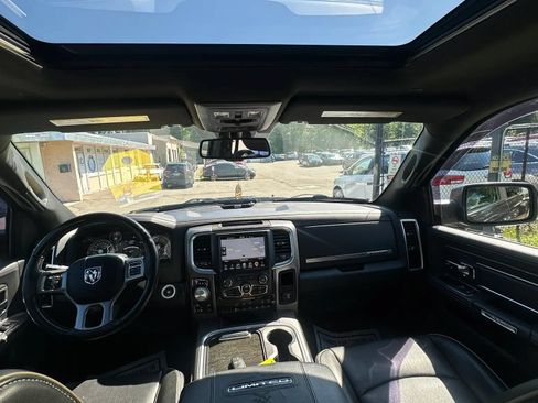 Used 2017 RAM 1500 Limited AWD/4WD image 28