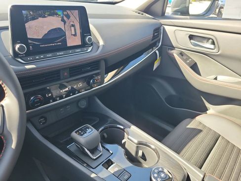 New 2026 Nissan Rogue SV AWD/4WD image 33