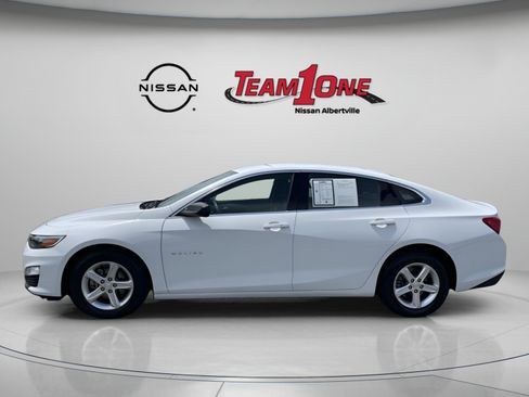 Used 2023 Chevrolet Malibu LS FWD image 5