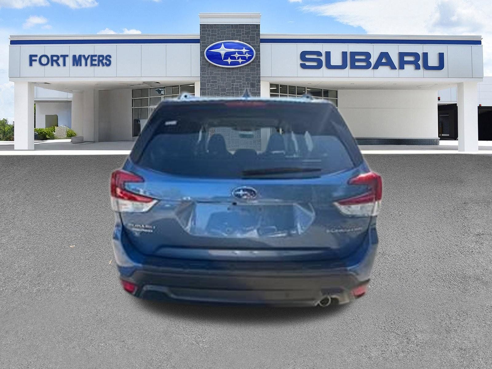 Used 2023 Subaru Forester Limited AWD/4WD image 5