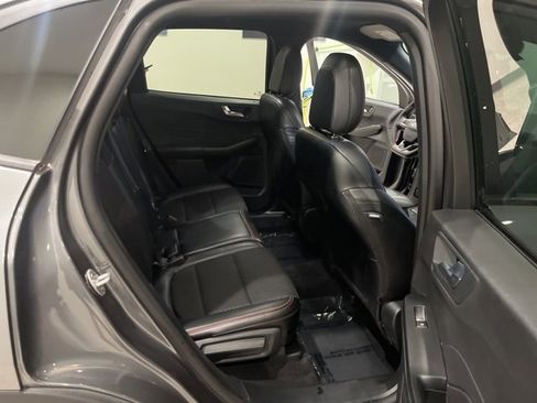 Used 2025 Ford Escape ST-Line image 14