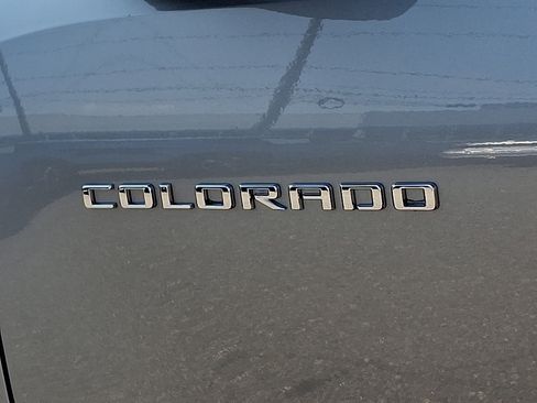 Used 2024 Chevrolet Colorado LT w/ LT Convenience Package III RWD image 30