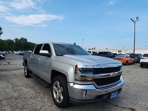 Used 2018 Chevrolet Silverado 1500 LT w/ All Star Edition AWD/4WD image 7