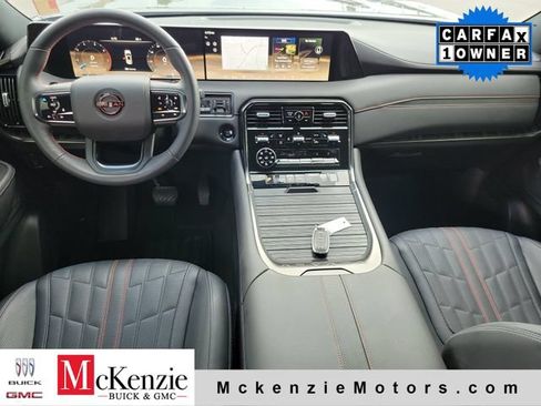 Used 2025 Nissan Armada PRO-4X AWD/4WD image 25