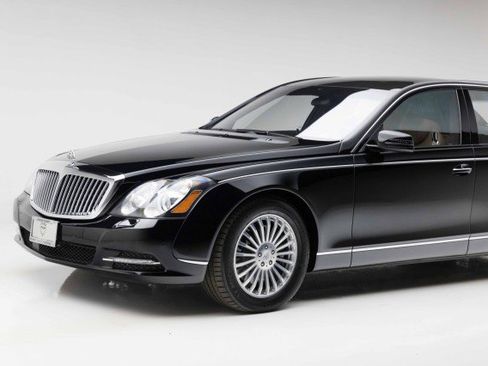 Used 2012 Maybach 62 RWD image 33