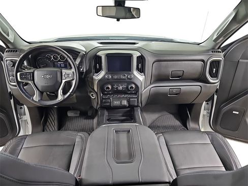 Used 2020 Chevrolet Silverado 1500 RST image 15