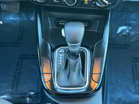 Used 2025 Kia Soul LX w/ LX Technology Package image 37