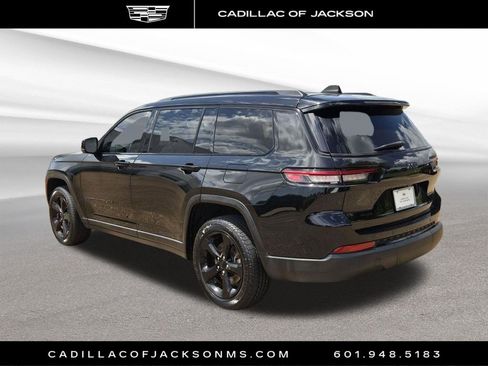 Used 2023 Jeep Grand Cherokee L Laredo AWD/4WD image 29