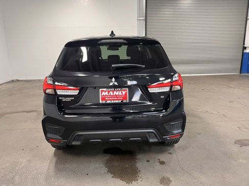 Used 2021 Mitsubishi Outlander Sport SE image 4