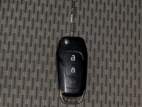 Used 2016 Ford F150 XLT image 32