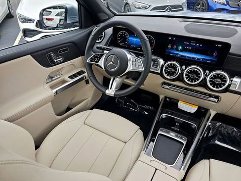 New 2026 Mercedes-Benz GLB 250 4MATIC image 29