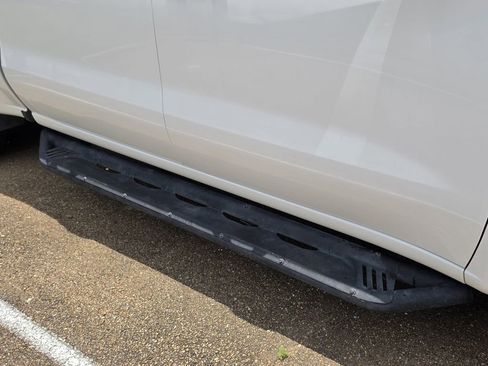 Used 2020 Chevrolet Silverado 1500 RST AWD/4WD image 6
