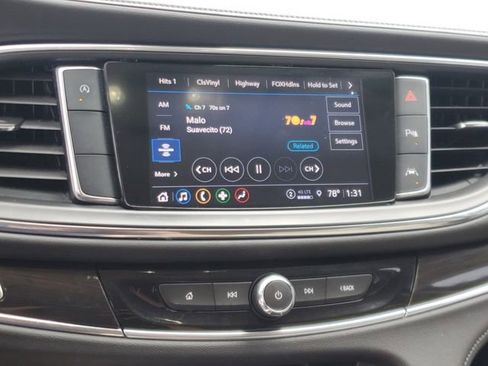 Used 2022 Buick Enclave Essence w/ Sport Touring Edition image 27