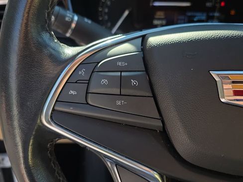 Used 2018 Cadillac XT5 AWD image 21