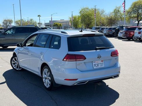 Used 2018 Volkswagen Golf SEL image 9