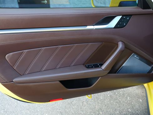 Used 2022 Porsche 911 Turbo S AWD/4WD image 19