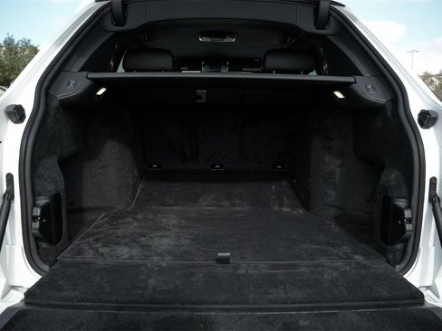 New 2026 Rolls-Royce Cullinan image 40