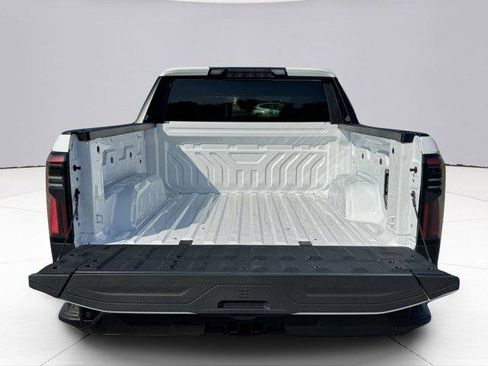 New 2026 GMC Sierra EV Elevation image 17