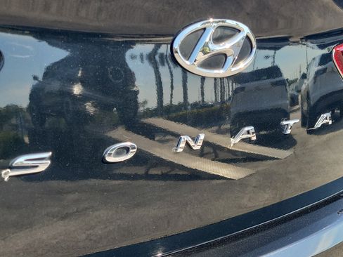 Used 2018 Hyundai Sonata Sport FWD image 11