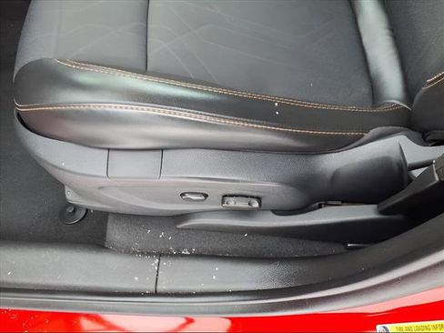 Used 2017 Chevrolet Trax LT w/ LT Convenience Package image 18