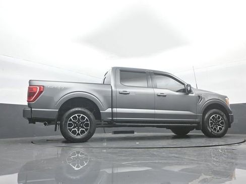 Certified 2022 Ford F150 XLT w/ Equipment Group 302A High image 34