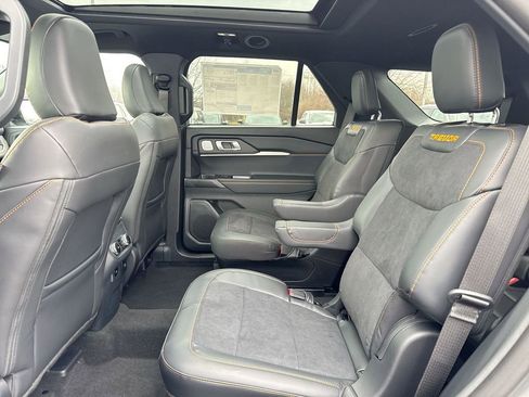 New 2026 Ford Explorer Tremor image 24