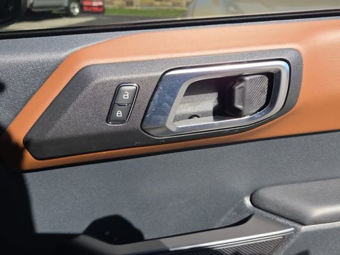 Used 2024 Ford Bronco Outer Banks image 24