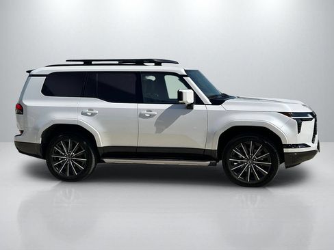 Used 2025 Lexus GX 550 AWD/4WD image 4
